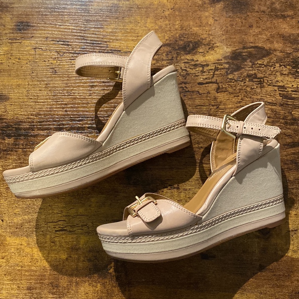 Clarks Collection Women’s Platform Wedge Sandals